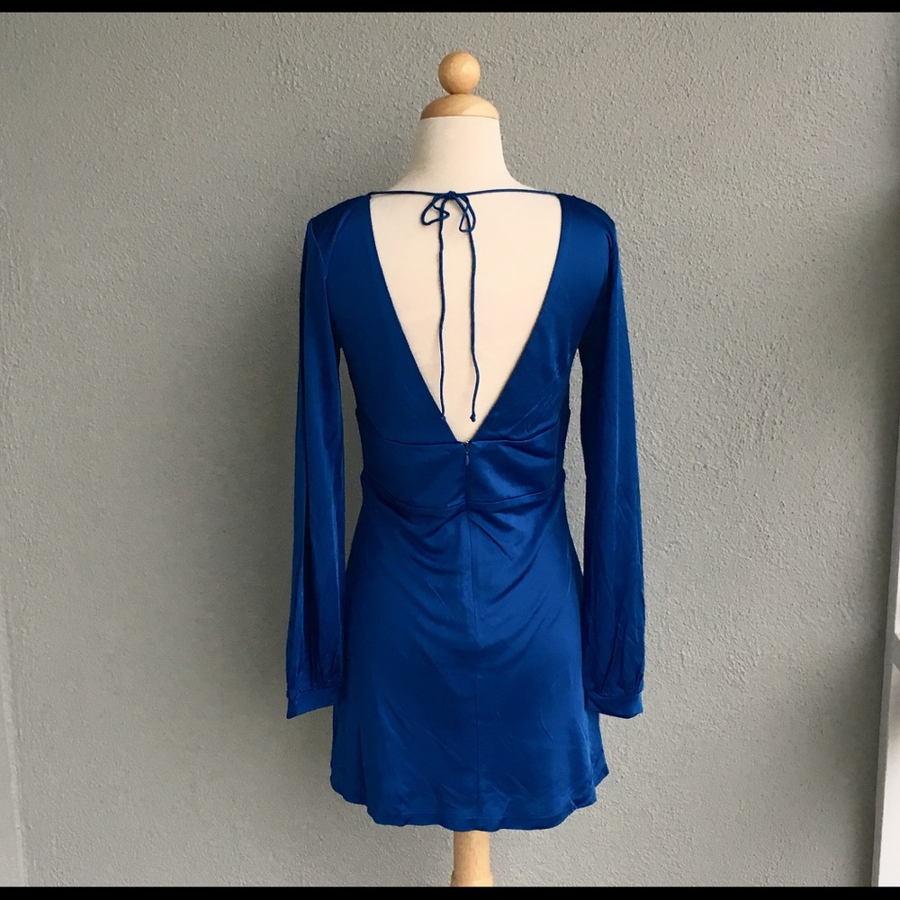 (SOLD) ARDEN B. V. Neck Blue Dress Size S. NWT - Picture 4 of 7